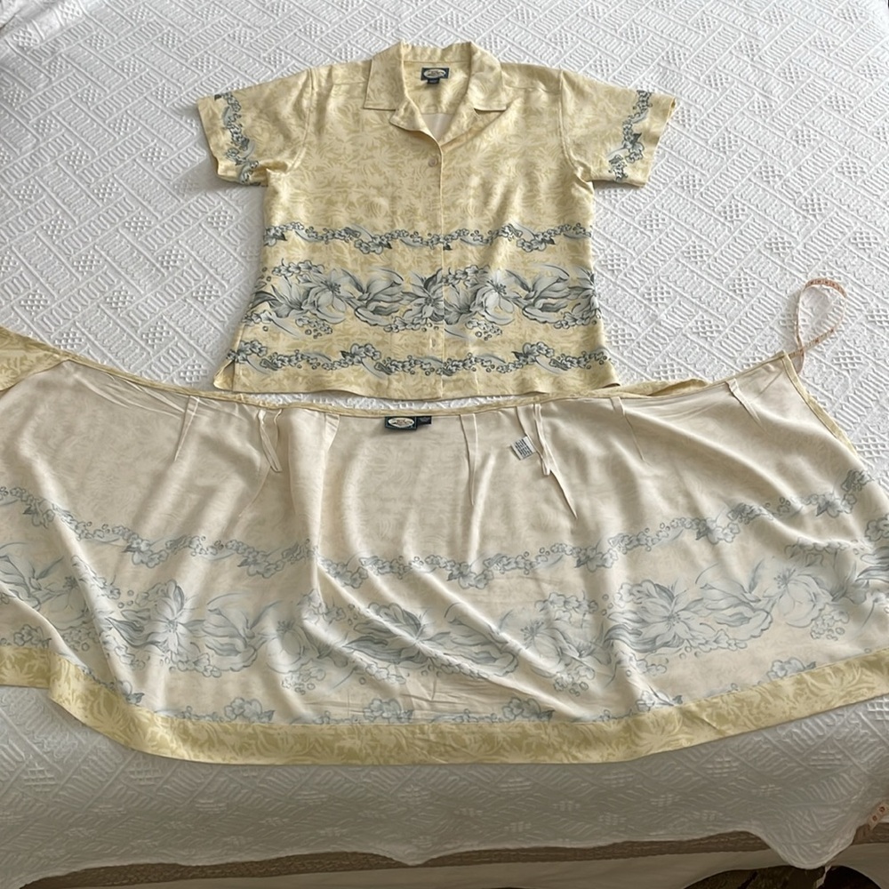 100% silk Tommy Bahama Floral Print Two-Piece Set Yellow Gray Hawaiian 100% silk - Picture 7 of 13